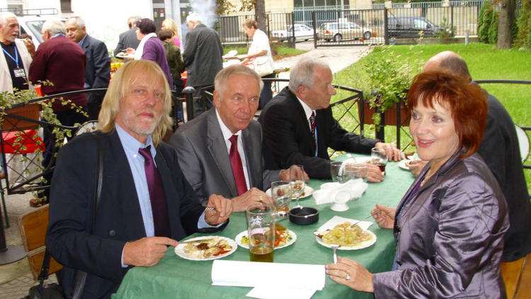 "Pras�owianki (Ma�gosia Kukuczka z m�em i Zenek Krukowiecki) na imprezie w Klubie "Nowy �aczek" - 18.IX.2010 r.