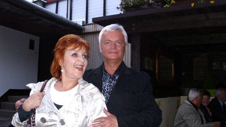 Maj�wka w restauracji "Zaczarowany ogr�d" - Ma�gosia i Zygmunt.