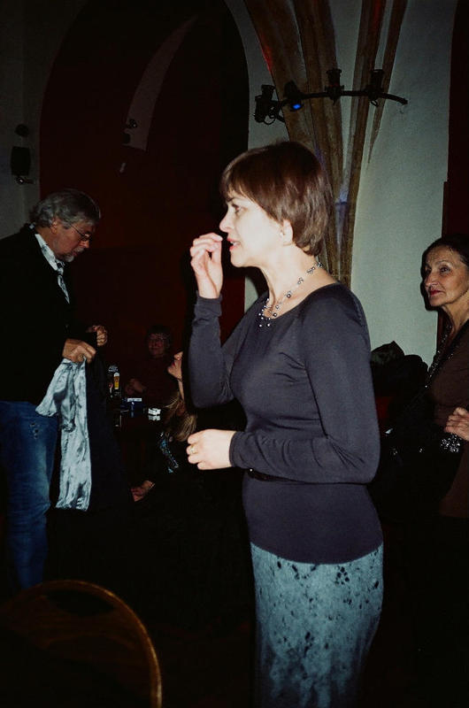 Spotkanie "S�owianek: w Klubie "Pod Jaszczurami". Danusia Samitowska - "dusza" naszego Stowarzyszenia.
